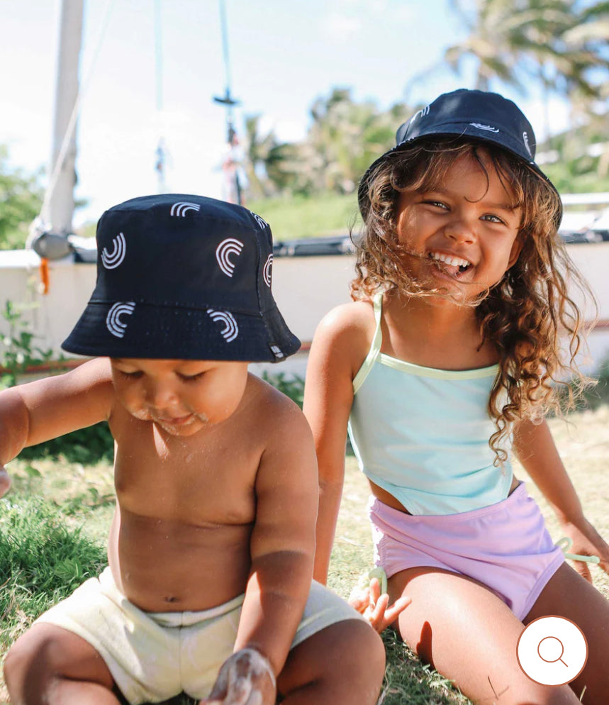 Kids reversible hat