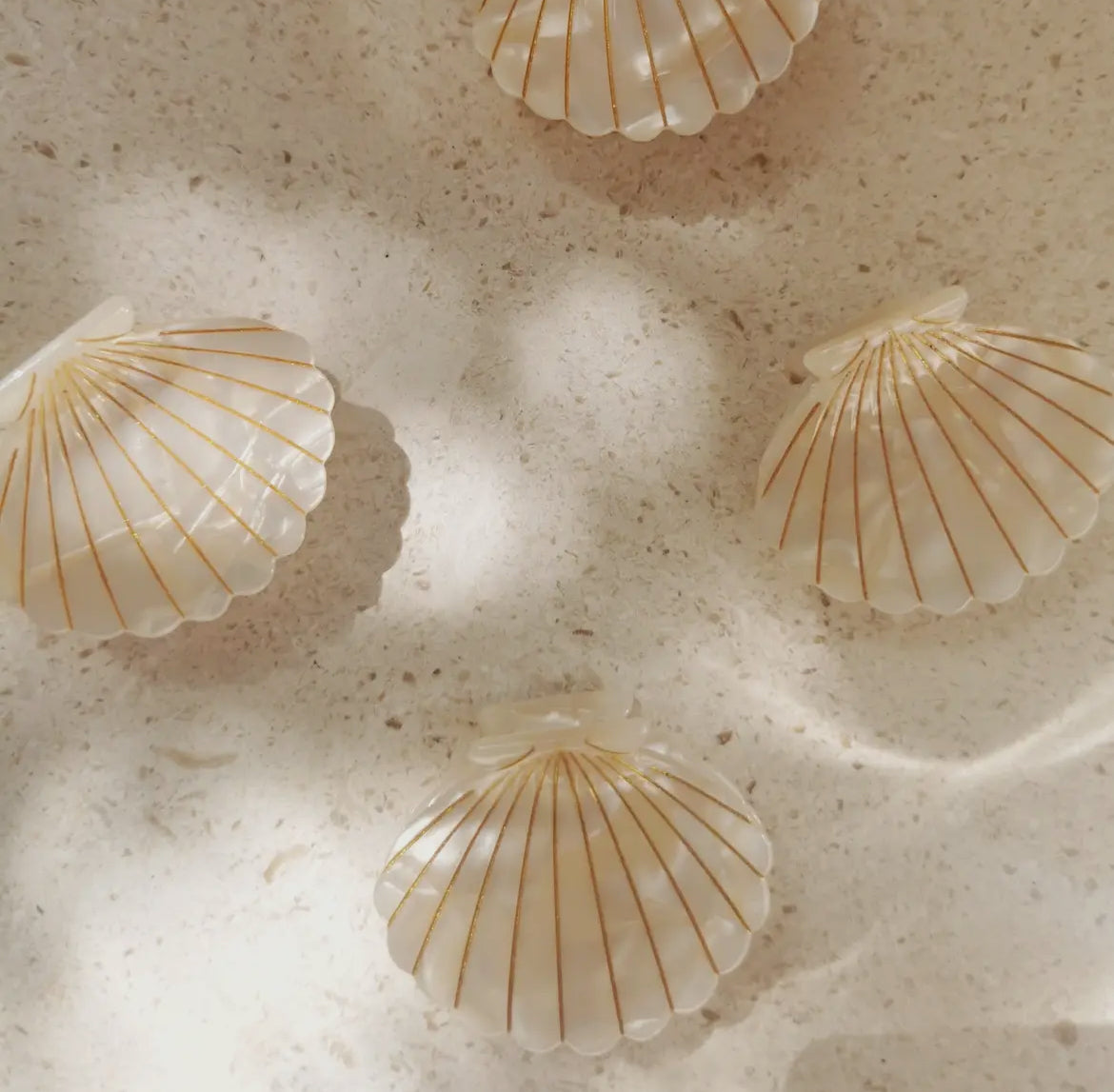Hair clip - shell