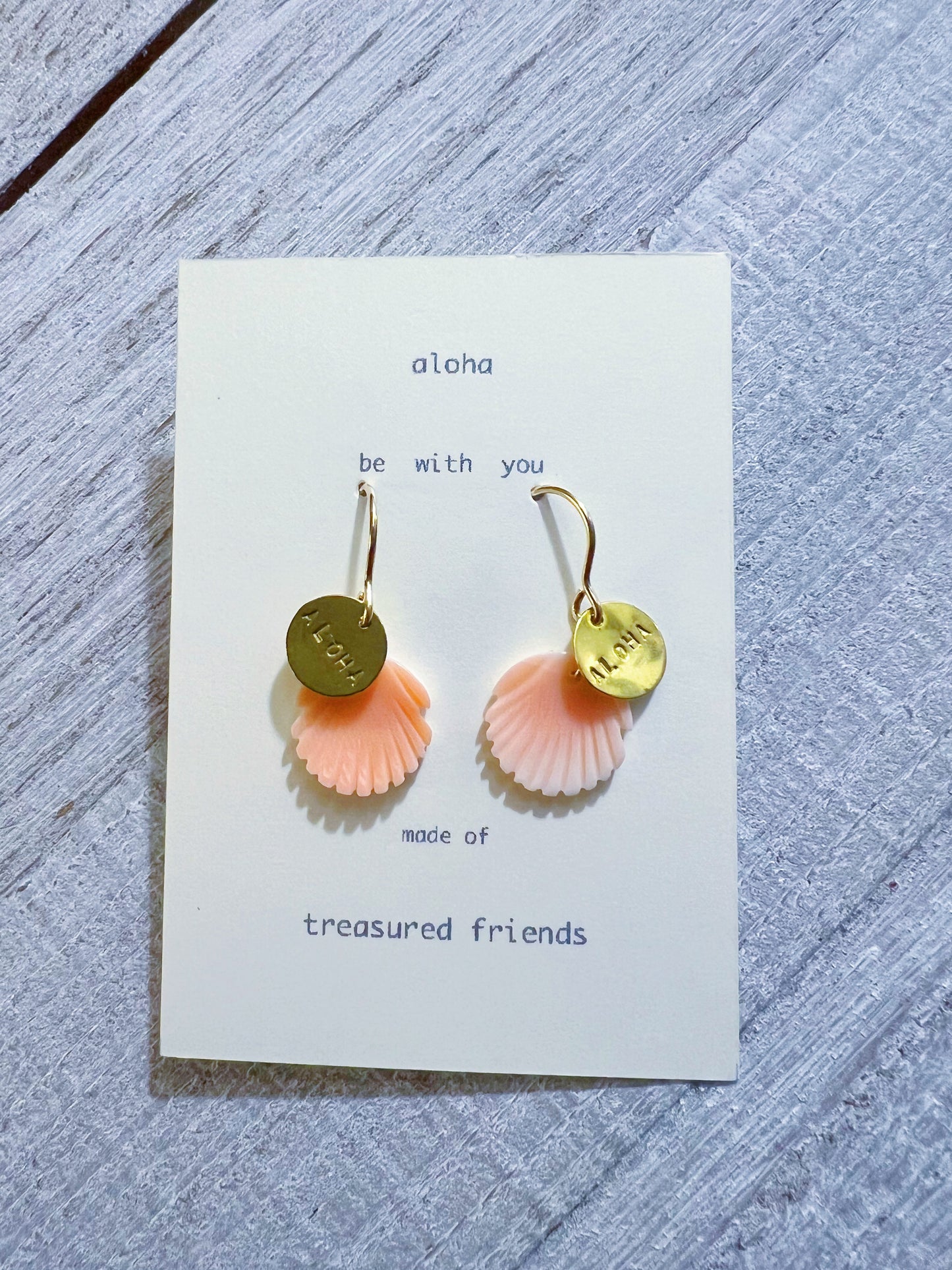 TF - ALOHA Shell earrings