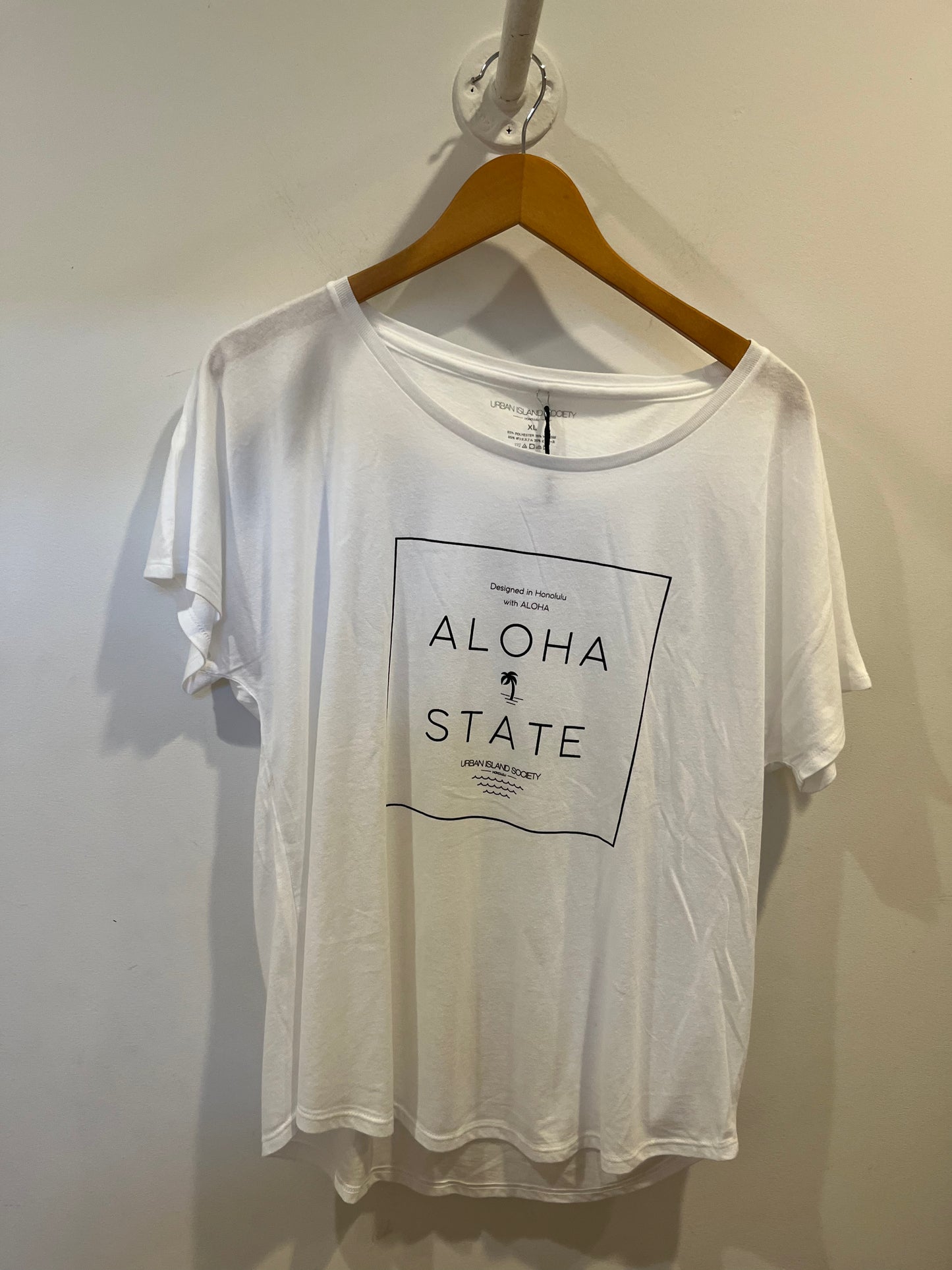 UIS - Womens Tee Aloha State