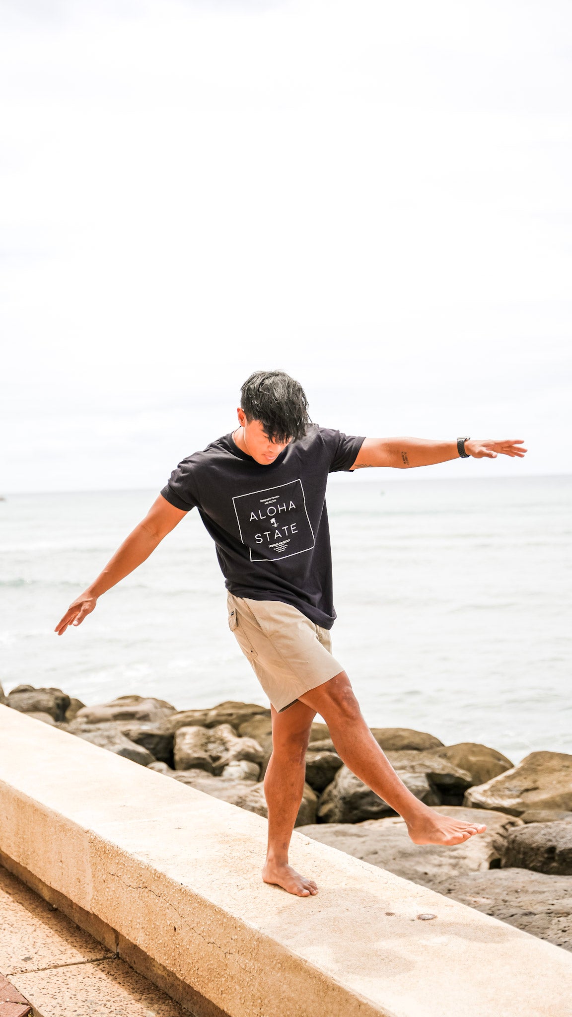UIS - Unisex Aloha State Tee