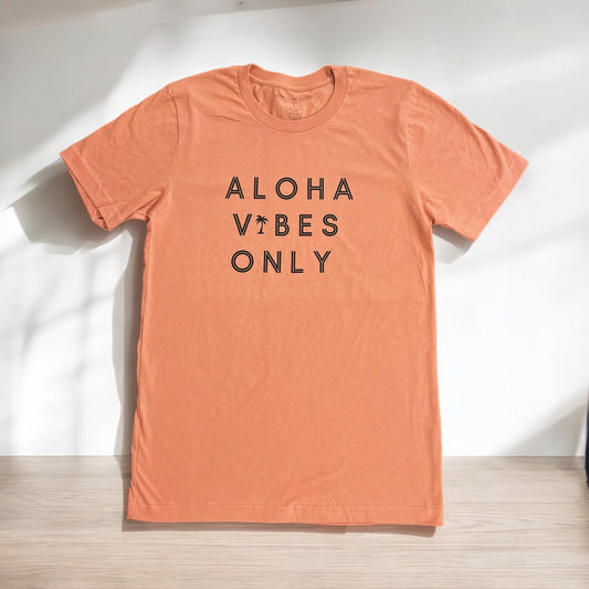 New ALOHA VIBES Tee