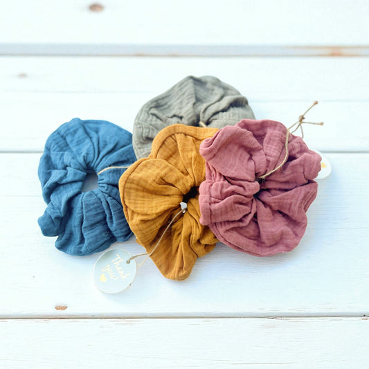 IW - Scrunchie
