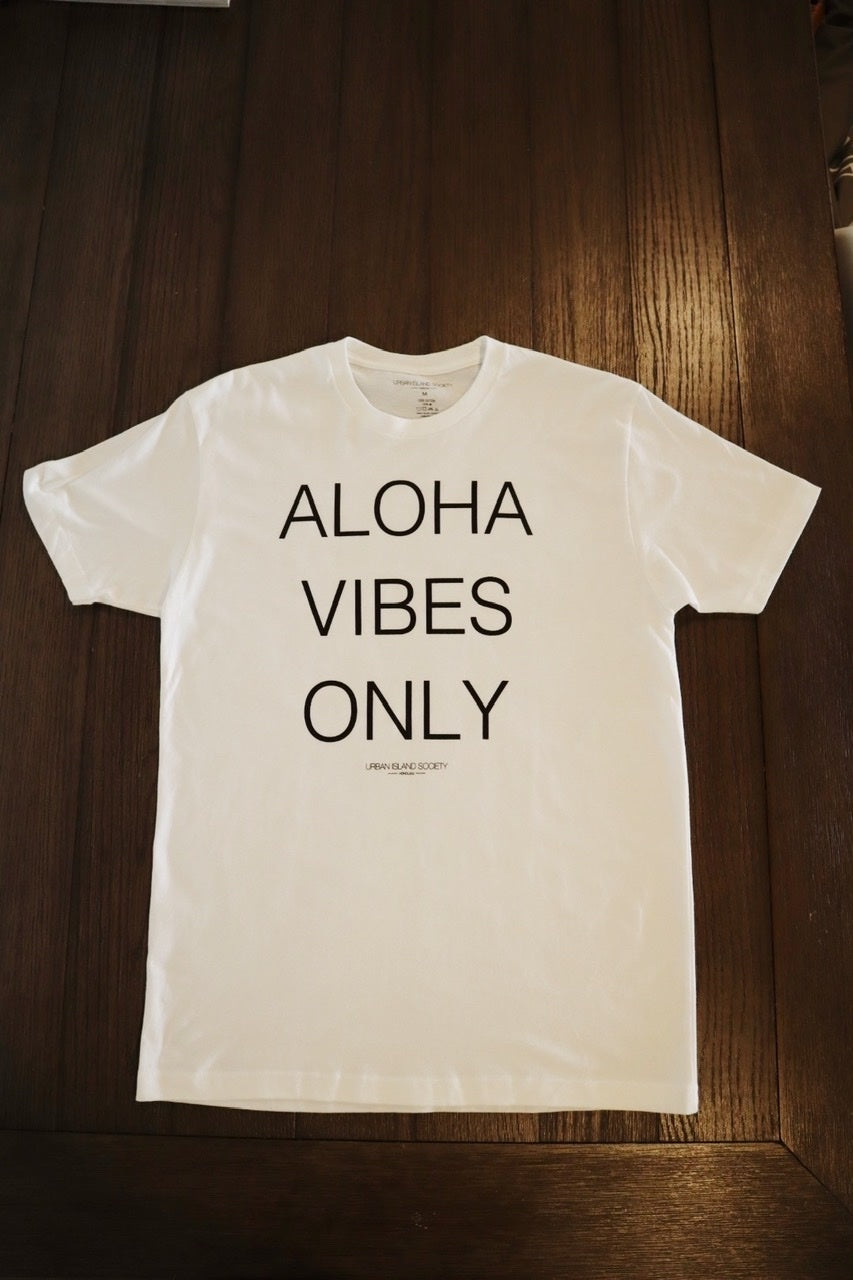 UIS - Aloha Vibes Only Tee