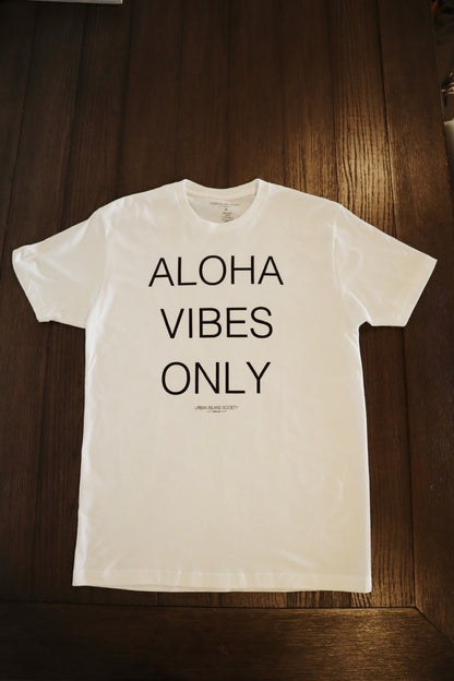 UIS - Aloha Vibes Only Tee